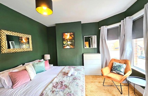 Belfast Apartment | Splendid Stay By Sensational Stay Short Lets & Serviced Accommodation At Manor Street