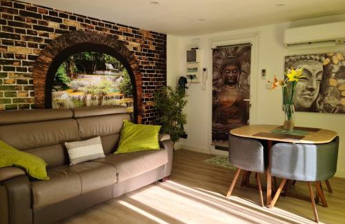 Peypin Apartment | Splendid studio with AC and terrace - Dodo et Tartine