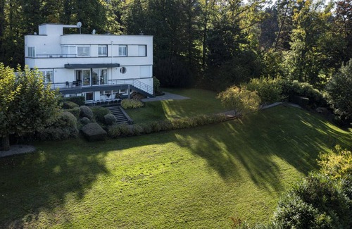 Evian-les-Bains Villa | Splendid Villa in the center of Evian with panoramic views of the lake