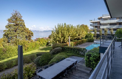 Evian-les-Bains Villa | Splendid Villa in the center of Evian with panoramic views of the lake