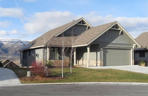 Eden House | Spoil yourself in our luxurious Trappers Ridge home!