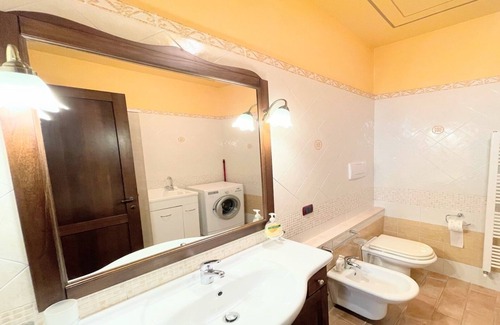 Spoleto Villa | Spoleto detached villa centrally located - car unnecessary - wifi - sleeps 10