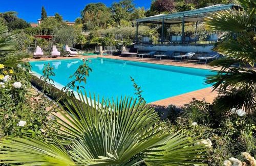 Spoleto Villa | Spoleto Poolside - Sleeps 24
