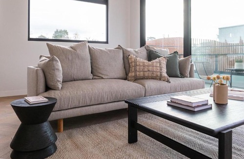 Cremorne House | Sport Precinct Luxury Style over four levels