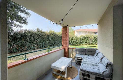 Lalande-Grand Selve Apartment | Sporting House