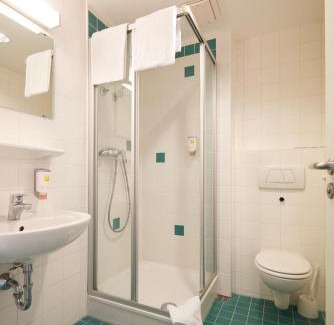 Munchen District Hotel | Sportschule Oberhaching