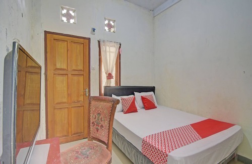 Tondano Hotel | SPOT ON 92281 Susupuan KostNearTaman Deki Lestari