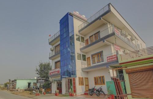 Dehradun Hotel | SPOT ON Chandra's Residence