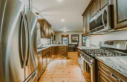 Bigfork House | Spotted Bear Cabin - For 6