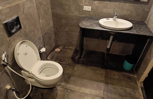 Tuni Hotel | Spree One Resort And Convention Annavaram