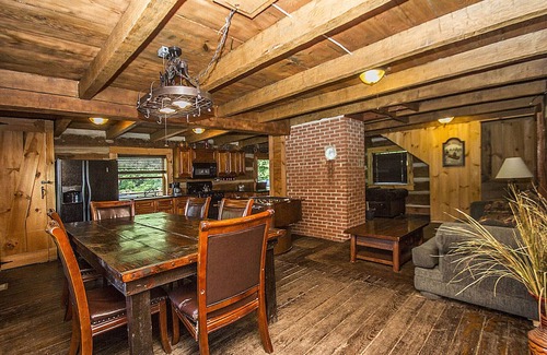 Bremen Cabin | SPRING IS IN THE AIR! BOOK YOUR SPRING GETAWAY NOW!