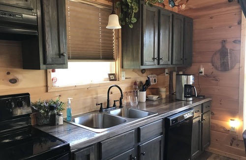Hardy House | Spring River Area - New Custom-Built Lake House in Historic Hardy-Canoe-Kayak!