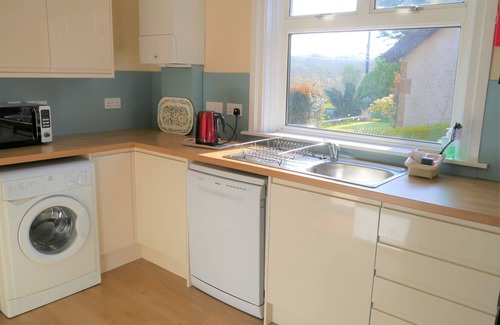 Dalbeattie Cottage | Springfield - a bungalow that sleeps 4 guests in 2 bedrooms