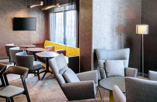 Bakersfield Hotel | SpringHill Suites by Marriott Bakersfield