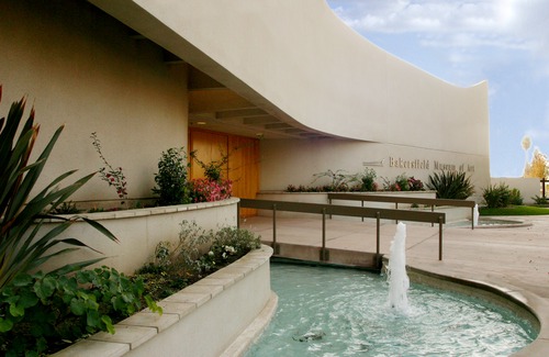 Bakersfield Hotel | SpringHill Suites Bakersfield