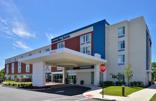 Voorhees Hotel | SpringHill Suites by Marriott Voorhees Mt. Laurel/Cherry Hill