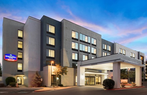 Woodlands Village Hotel | SpringHill Suites by Marriott Flagstaff