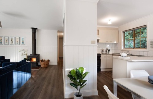 Hepburn Springs Cottage | Springview Cottage: pet friendly and beautifully located