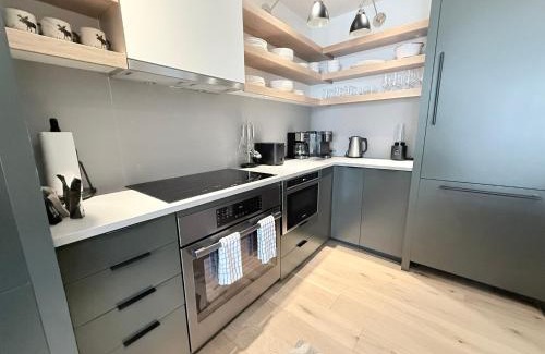 Stowe Area Apartment | SPRUCE PEAK TREEHOUSE 311 2 BED STEPS TO THE LIFTS MOUNTAIN VIEWS By Stowe Mountain Rentals