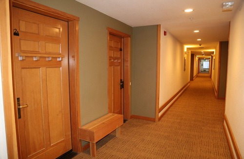 Olympic Valley Apartment | Squaw Valley, lodge#4B, village, resort. Ski in/out luxury accommodations.