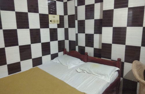Srikalahasti Hotel | Sri Chakra Lodge