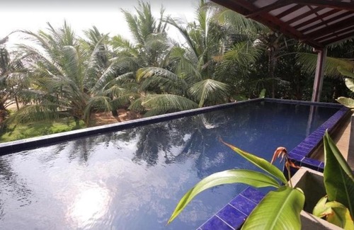Dodanduwa Villa | Sri Lanka 4br Beach House