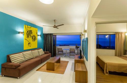Batu Ferringhi Apartment | Sri Sayang Seaview Holiday Home