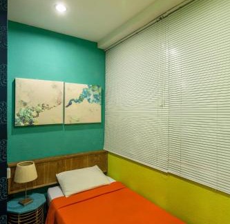 Batu Ferringhi Apartment | Sri Sayang Seaview Holiday Home