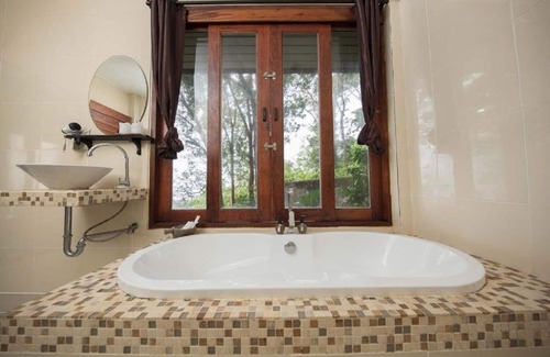 Ko Lanta Villa | Srilanta Villa with Sea View , breakfast included