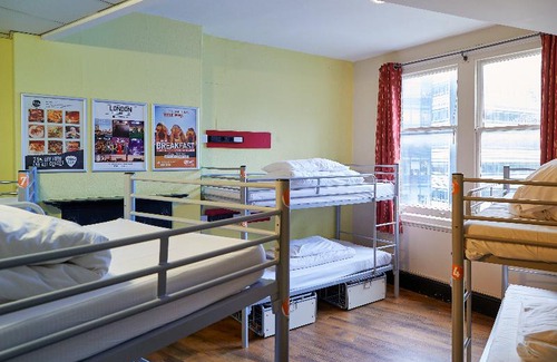 Hammersmith Broadway Hotel | St Christopher's Hammersmith