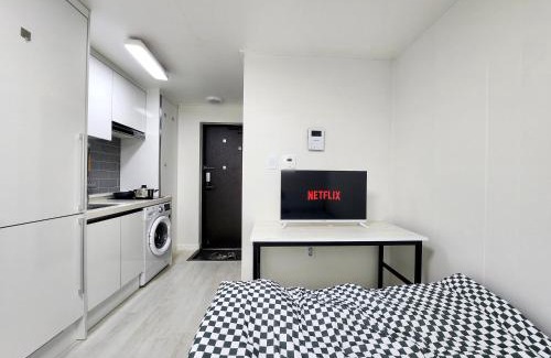 Dongjak-gu Apartment | ST Cozy accommodation near Soongsil University Station