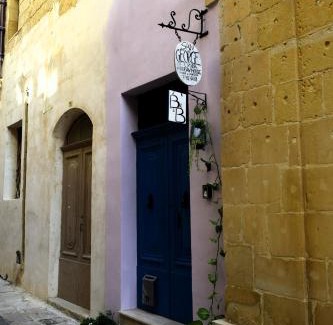 Victoria Bed & Breakfast | St George of Lydda B&B
