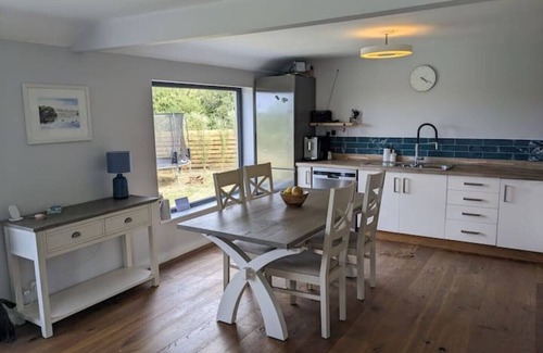 St Ives House | St Ives Countryside House Only 2 Bookings Left!