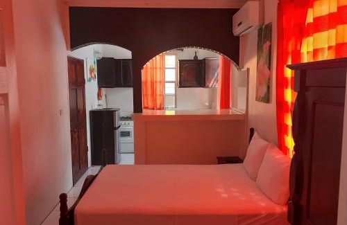 Roseau Bed & Breakfast | St. James Guesthouse