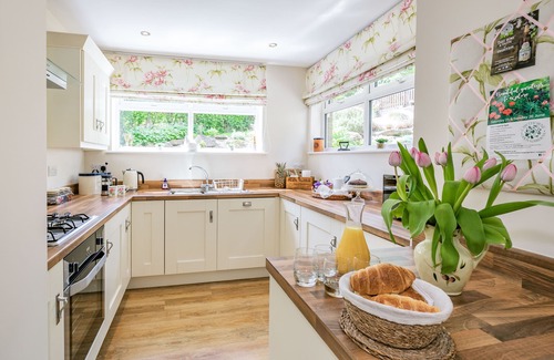 Penistone Cottage | ST. JOHN'S COTTAGE, family friendly, with open fire in Penistone