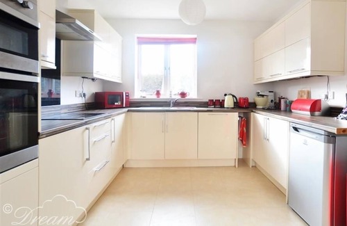 Portland Cottage | St Johns View