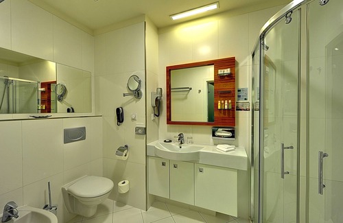City Centre Hotel | St. Joseph ROYAL REGENT