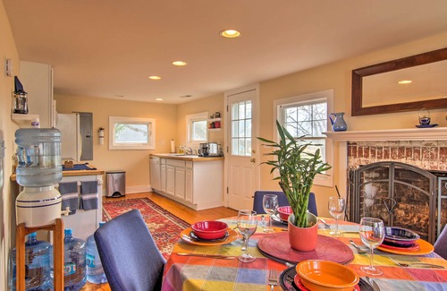 Neavitt House | St. Michaels Area Cottage - Walk to Water & Marina
