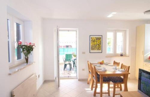 Brulo Apartment | St Monica