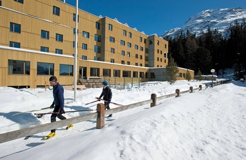 St. Moritz Hotel | St. Moritz Youth Hostel