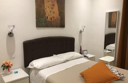 Vatican House | St Peter's Relax
