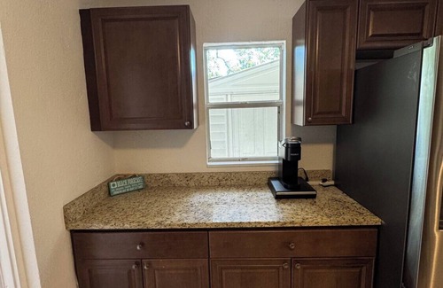 St. Petersburg - Clearwater House | St. Petersburg Charming Family Home w/Private Pool, Gym, Smart TV, King Bed