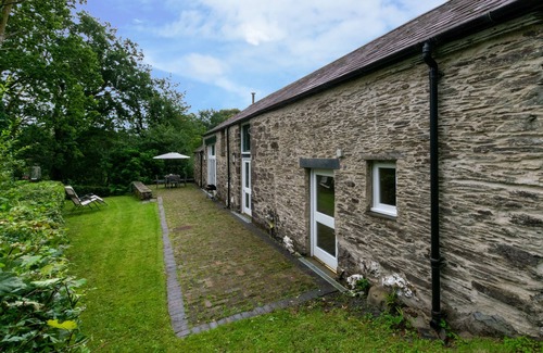 Machynlleth House | Stabal Pant y Lludw - Three Bedroom House, Sleeps 6