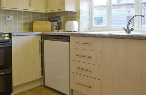 Foxley Cottage | Stable Cottage 7 - UKC3746