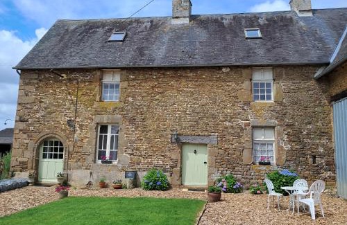 Mantilly House | Stable Cottage at Le Prieuré