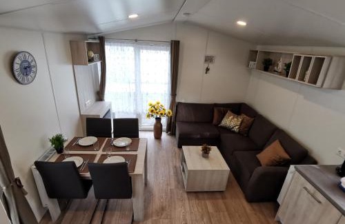 Westende Ski Chalet | Stacaravan De Maravan
