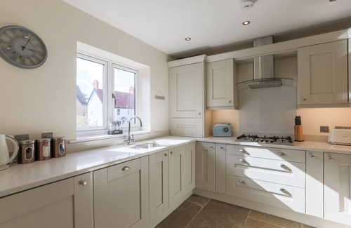 Broadway Cottage | Staddlestone Mews - a cotswold cottage that sleeps 4 guests in 2 bedrooms