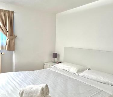 San Siro Apartment | Stadio e ippodromo a due passi, Parking, Metro e Wifi