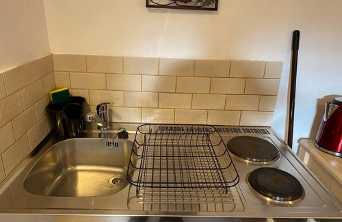 New Forest District Apartment | Stag Cottage – New Forest Romantic Hideaway