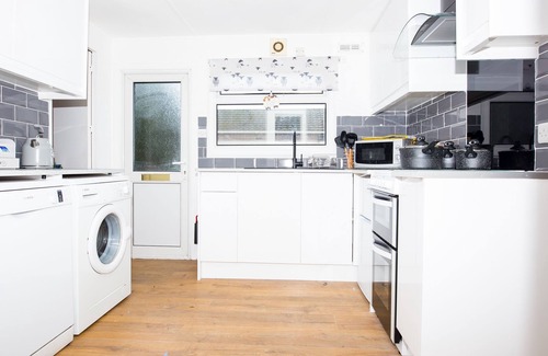 Lasswade Apartment | Stag Lodge with River View at Kevock Vale Park